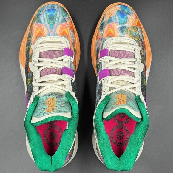 Nike Kyrie 8 'Circle Of Life' - Picture 3 of 11